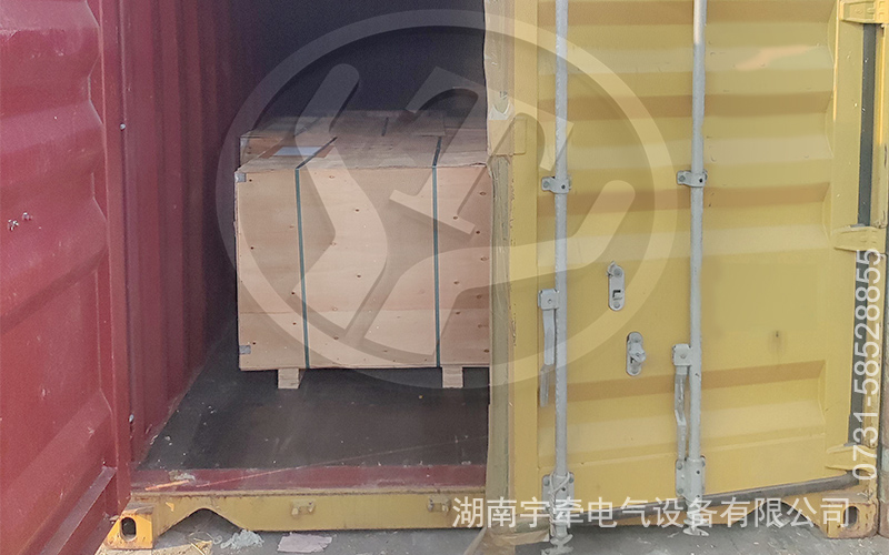 礦用電機(jī)車配件出口海外4.jpg